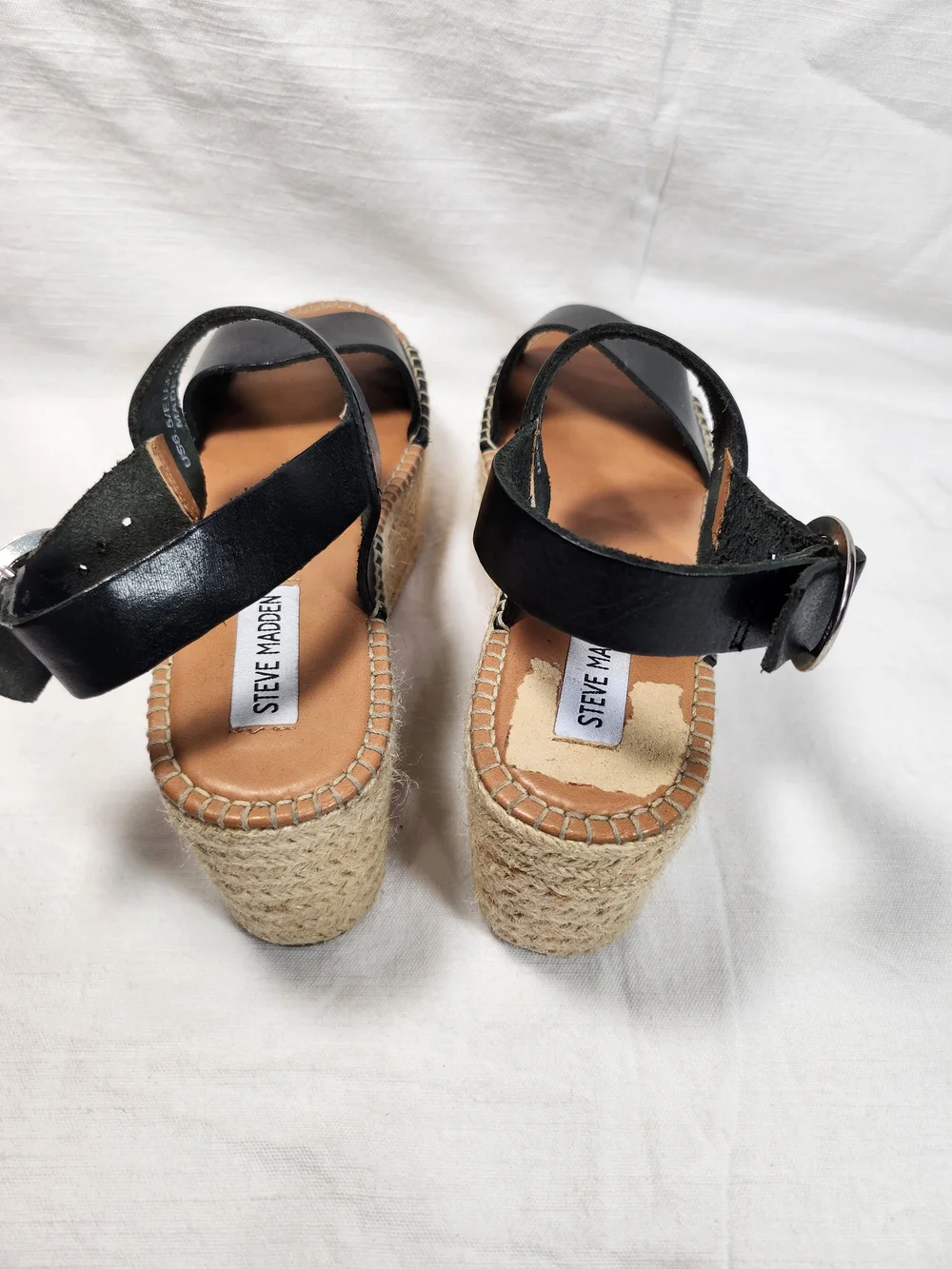 Steve Madden note small